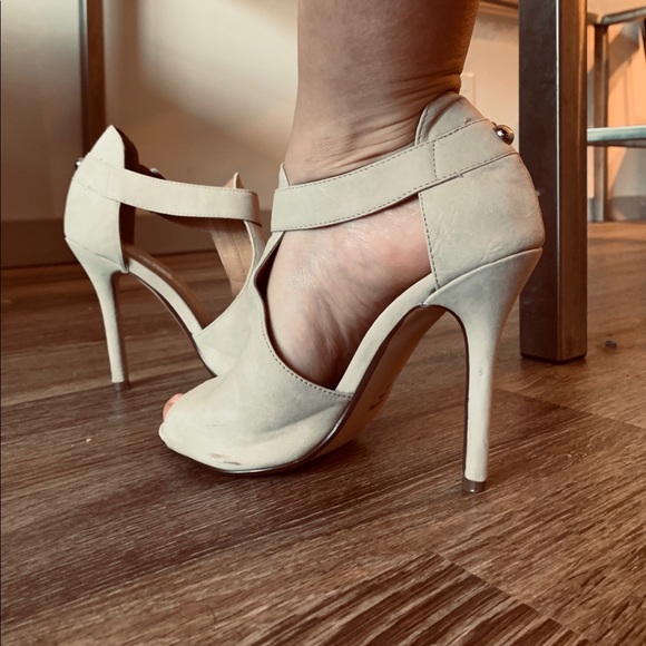 Rue 21 Strappy Nude High Heels | size 7.5 - Picture 4 of 8